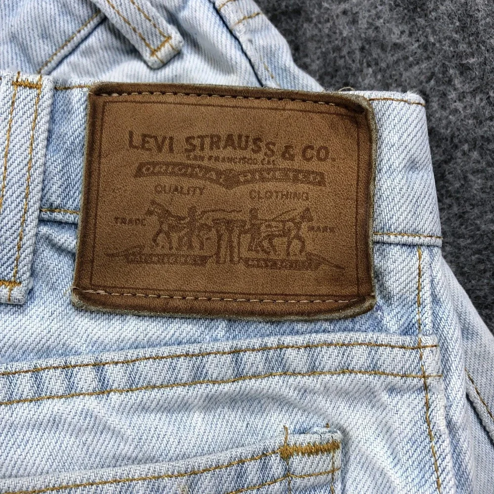 Vintage Levis 549 Jeans Mens 36x30 USA Light Wash Straight Leg 80s 90s Denim